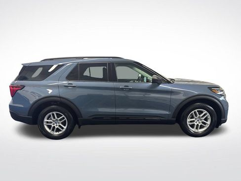 Certified 2026 Ford Explorer Active w/ Active Comfort Package RWD image 7