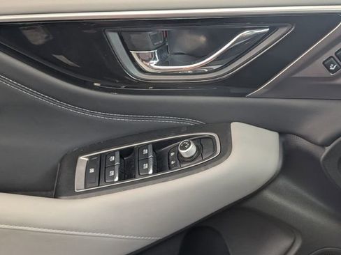 Used 2023 Subaru Outback Limited image 26