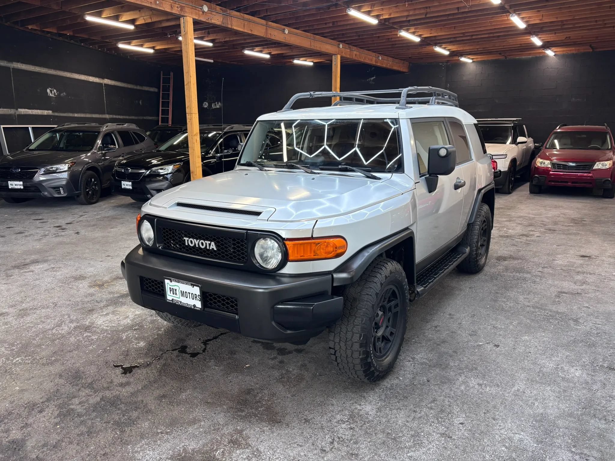Used 2007 Toyota FJ Cruiser 4WD w/ Upgrade Pkg 1 image 3