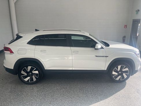 New 2026 Volkswagen Atlas Cross Sport SE AWD/4WD image 8