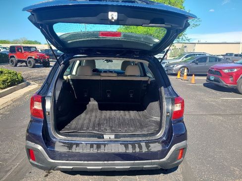 Used 2018 Subaru Outback 2.5i AWD/4WD image 12