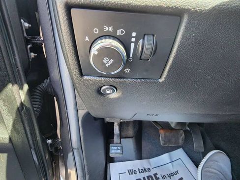 Used 2014 Jeep Grand Cherokee Overland w/ Advanced Technology Group AWD/4WD image 17