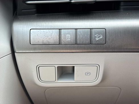 Used 2024 Hyundai Kona SEL AWD/4WD image 19
