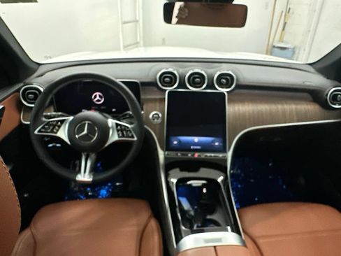 Certified 2024 Mercedes-Benz GLC 300 image 22