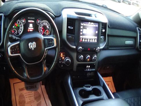 Used 2019 RAM 1500 Big Horn image 12