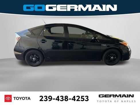 Used 2013 Toyota Prius Four w/ Deluxe Solar Roof Pkg FWD image 10