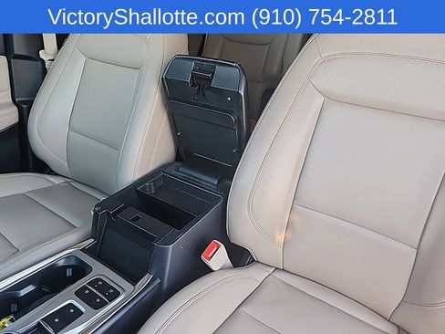 Used 2021 Ford Explorer XLT w/ Equipment Group 202A RWD image 21