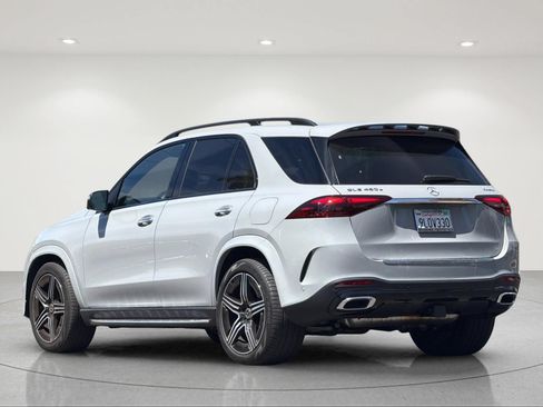 Used 2024 Mercedes-Benz GLE 450e 4MATIC image 3