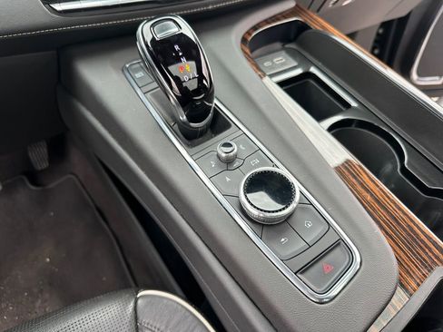 Used 2023 Cadillac Escalade ESV Premium Luxury image 17