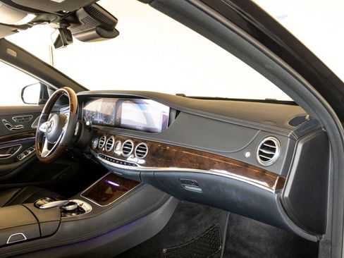 Used 2019 Mercedes-Benz S 560 4MATIC Sedan image 30
