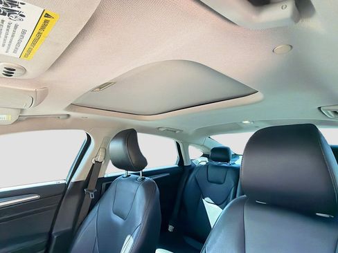 Used 2016 Ford Fusion Titanium image 24