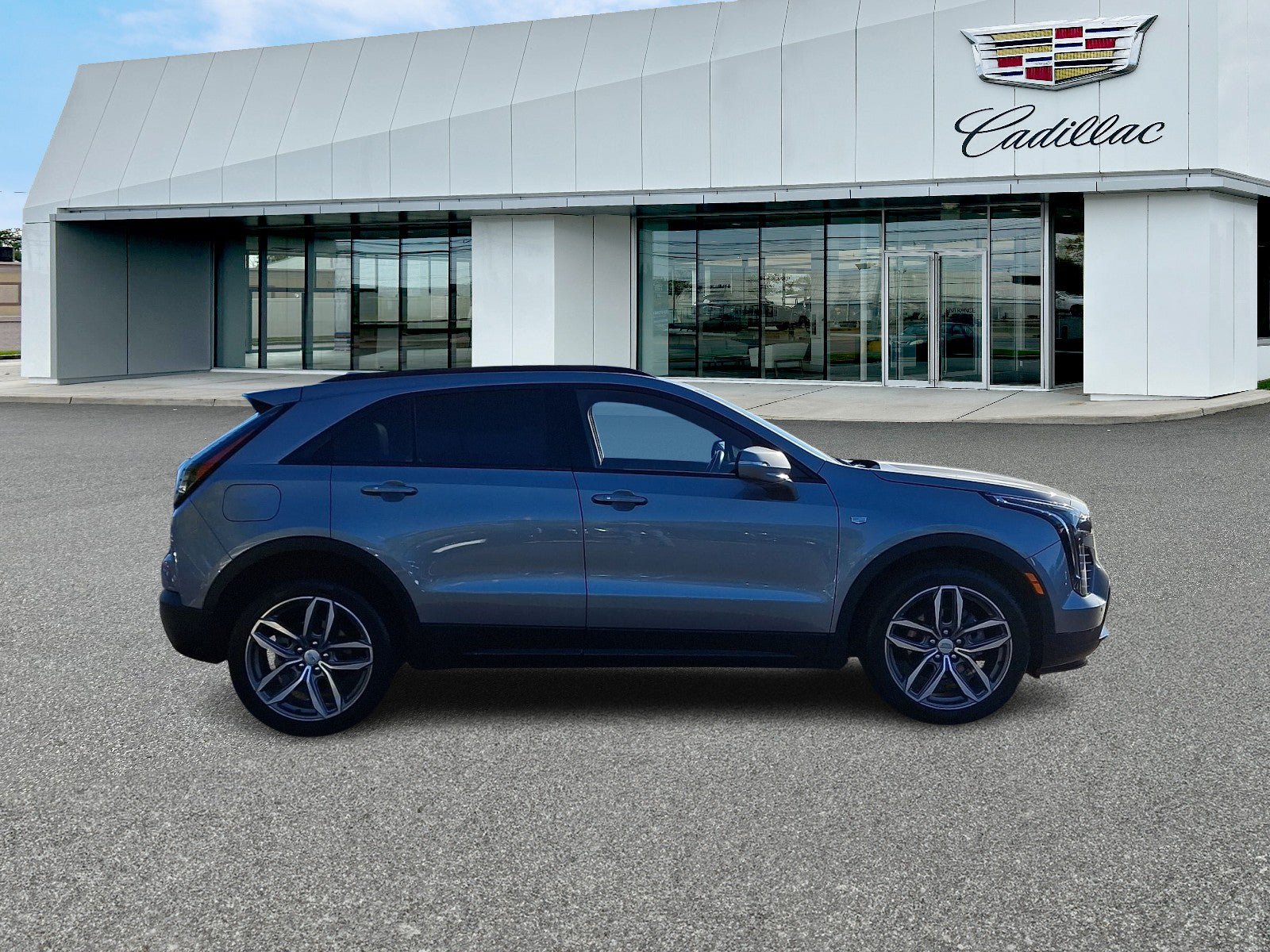 Certified 2023 Cadillac XT4 Sport w/ Cold Weather Package AWD/4WD image 6