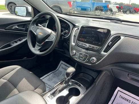 Used 2024 Chevrolet Malibu LS w/ Driver Confidence Package FWD image 16