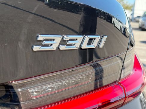 Used 2025 BMW 330i Sedan image 11