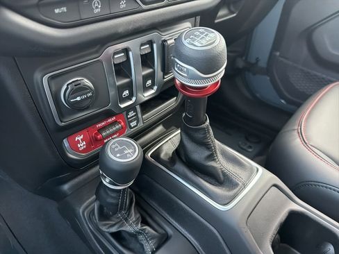 New 2026 Jeep Wrangler Rubicon AWD/4WD image 44