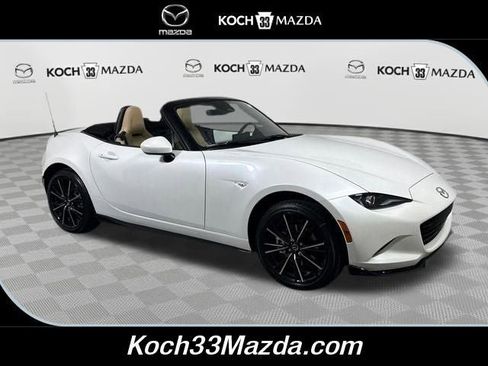 New 2026 MAZDA MX-5 Miata Grand Touring w/ Appearance Package RWD image 1