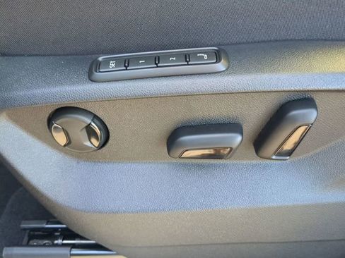 New 2026 Volkswagen Atlas Cross Sport SEL Premium R-Line image 21