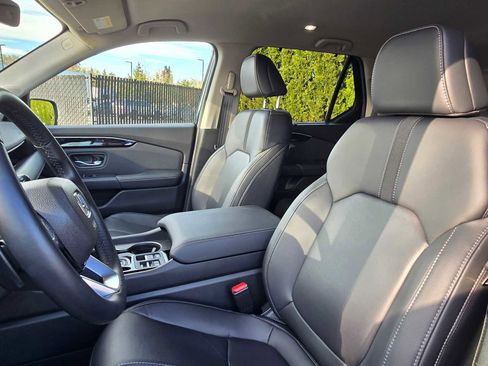 Used 2025 Honda Pilot EX-L image 22