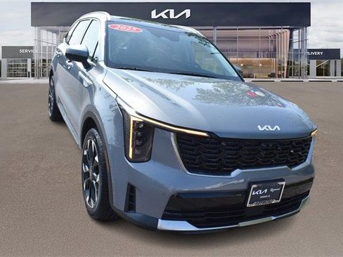 New 2025 Kia Sorento SX image 9