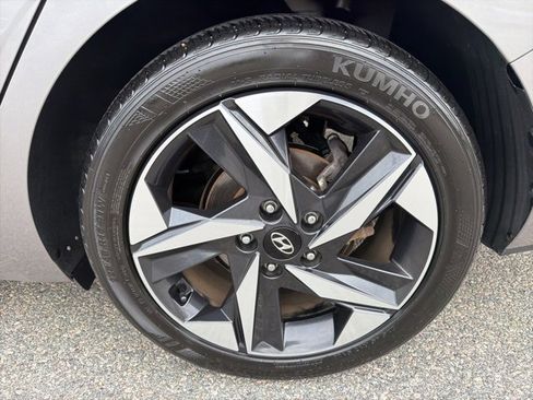 Used 2023 Hyundai Elantra SEL w/ Convenience Package image 34