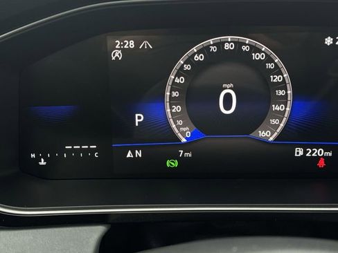 New 2026 Volkswagen Jetta SE FWD image 12