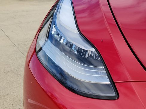 Used 2021 Tesla Model Y Long Range image 9