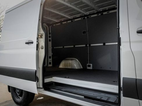 Used 2026 Mercedes-Benz Sprinter 2500 image 10