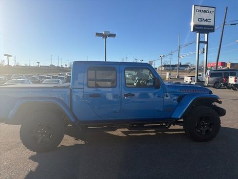 Used 2023 Jeep Gladiator Mojave w/ Cold Weather Group image 11