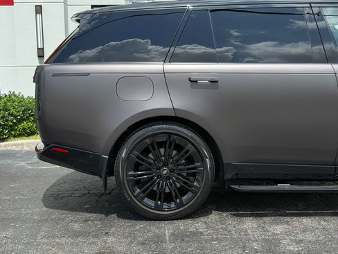 Used 2023 Land Rover Range Rover Long Wheelbase Autobiography AWD/4WD image 4