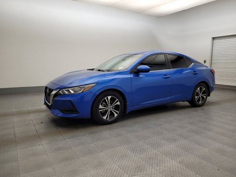 Used 2023 Nissan Sentra SV image 2