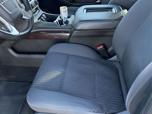 Used 2018 GMC Yukon SLE image 26