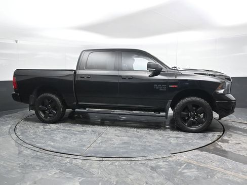 Used 2019 RAM 1500 Classic SLT w/ Black Appearance Group image 3