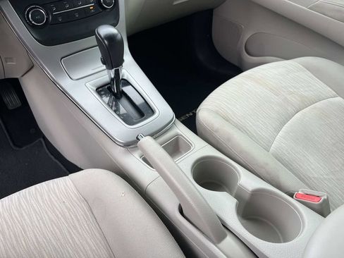 Used 2015 Nissan Sentra SV image 29