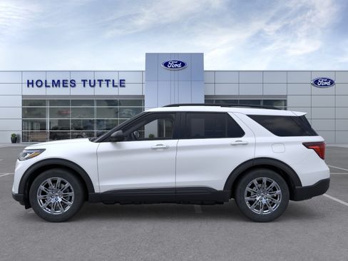 New 2026 Ford Explorer Active w/ Active Comfort Package AWD/4WD image 3