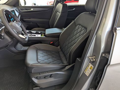 New 2026 Volkswagen Atlas Cross Sport SEL Premium R-Line AWD/4WD image 12