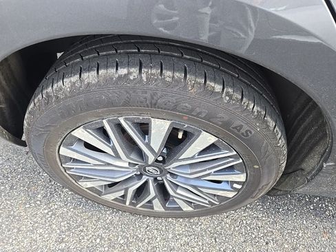 Used 2025 Nissan Altima 2.5 SV AWD/4WD image 11