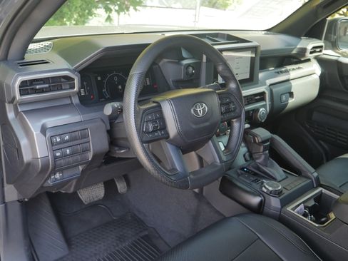 Used 2024 Toyota Tacoma SR5 AWD/4WD image 4
