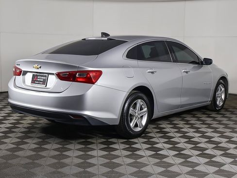 Used 2020 Chevrolet Malibu LS image 7