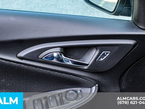 Used 2025 Chevrolet Malibu LT FWD image 37
