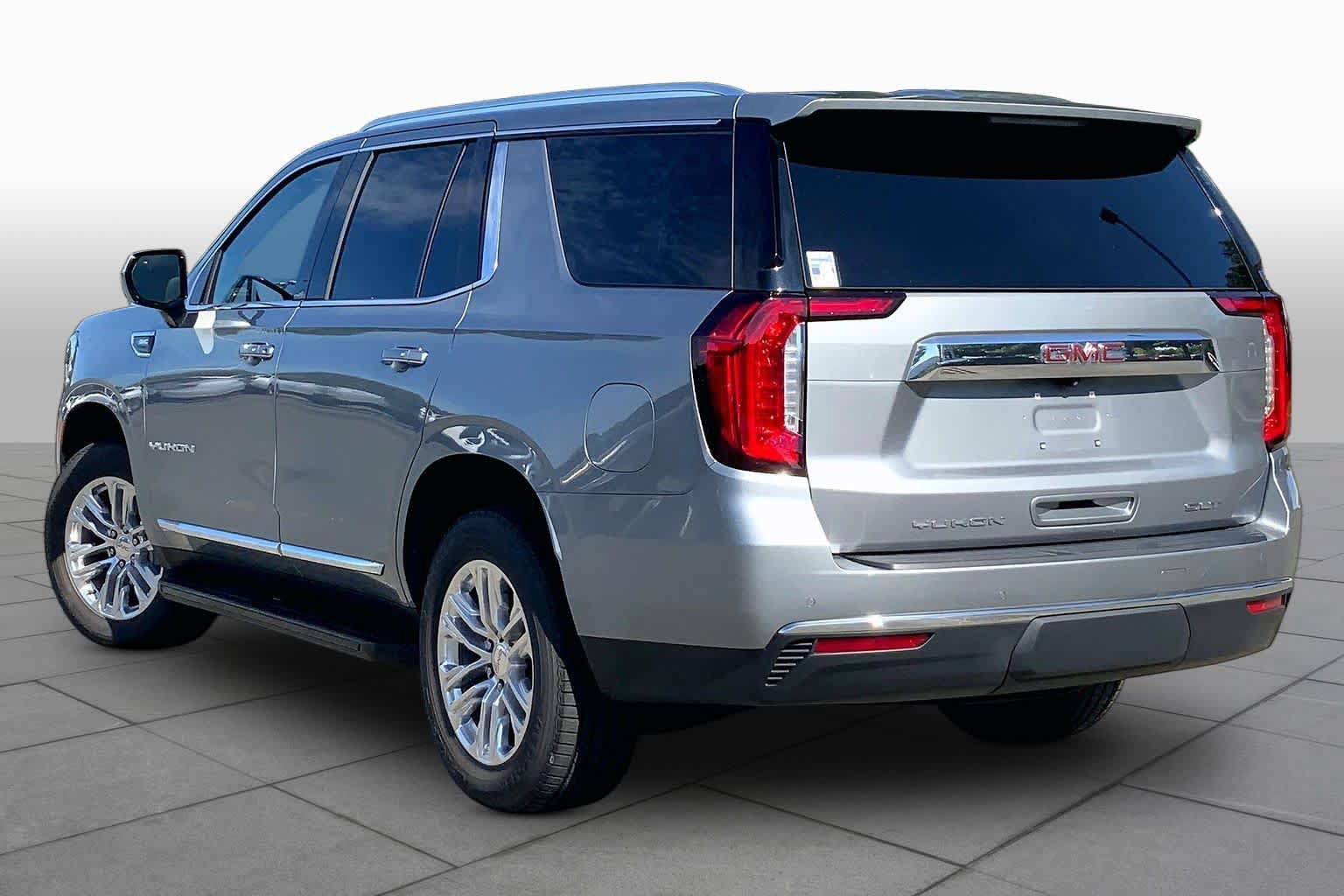 Used 2023 GMC Yukon SLT AWD/4WD image 12