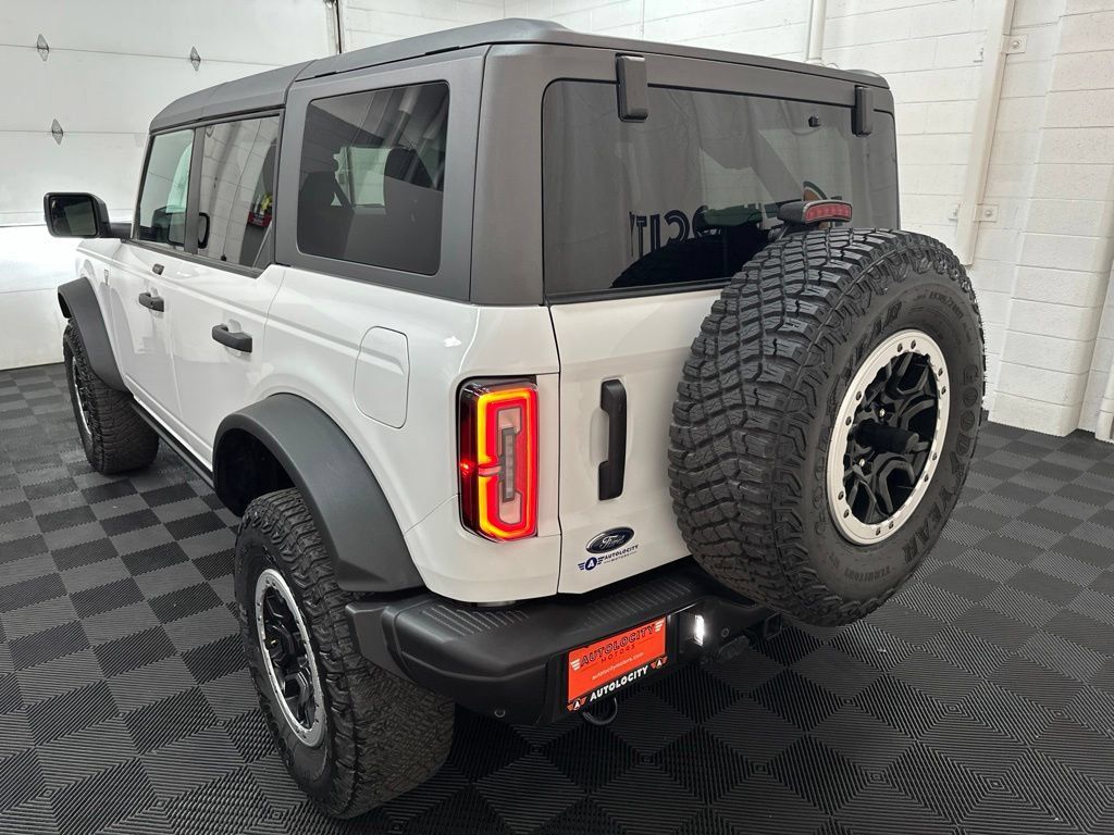 Used 2023 Ford Bronco Badlands w/ Sasquatch Package AWD/4WD image 8