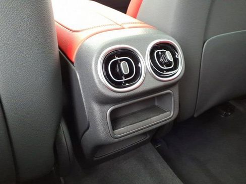 New 2026 Mercedes-Benz GLC 300 4MATIC image 18