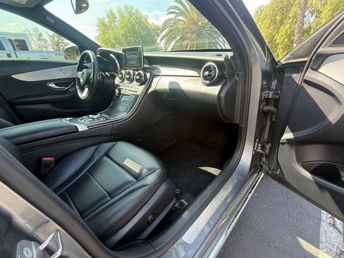 Used 2018 Mercedes-Benz C 300 4MATIC Sedan image 10