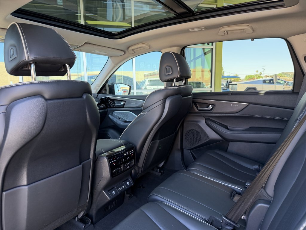 Used 2024 Acura MDX w/ Advance Package AWD/4WD image 35