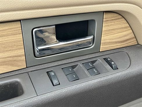Used 2011 Ford F150 Lariat w/ Lariat Plus Pkg image 16