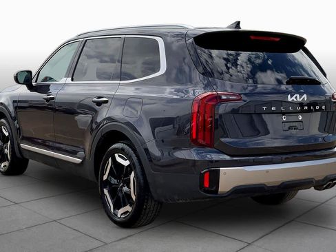 Used 2025 Kia Telluride S image 11