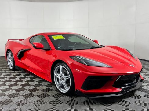 Used 2020 Chevrolet Corvette Stingray Coupe w/ Z51 Performance Package image 3