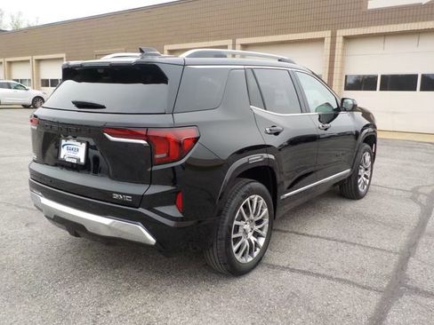 New 2026 GMC Terrain Denali w/ LPO, Black Badging Package AWD/4WD image 3