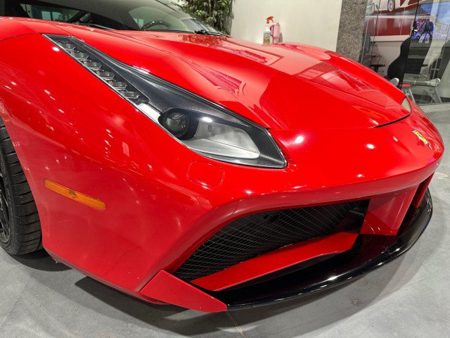 Used 2016 Ferrari 488 GTB RWD image 23