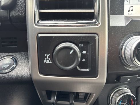 Used 2018 Ford F350 Platinum image 24